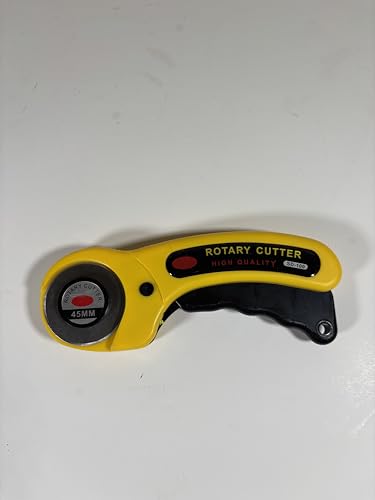 Ergonomic 45mm Rotary Cutter Comes with 5 Replacement Blades and Carrying Case (Yellow) - color: Yellow