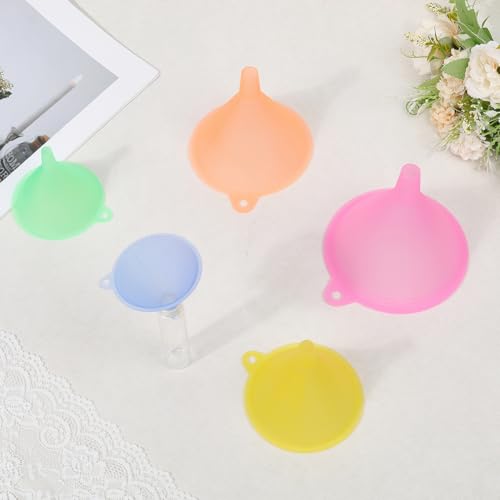 Kitchen Funnel Set with 5 Sizes Small to Large Plastic Cooking Funnel with Narrow Spout for Filling Bottles Transferring Liquid Dry Ingredients Cosmetic Lotion Essential Oils