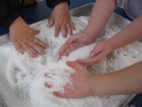 20 Packs of Instant Snow to Learn The Science Behind Its Instant Creation