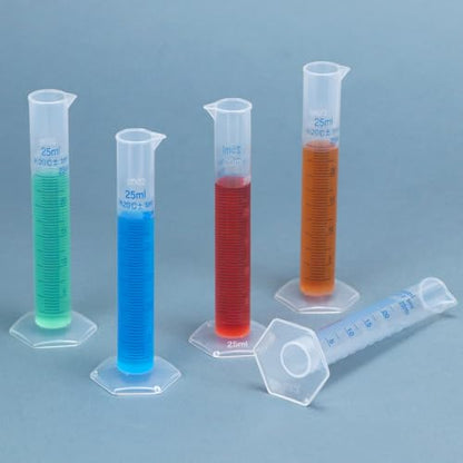 QWORK 25 ml Plastic Measuring Cylinders, 10 Pieces Lab-Tested Graduated Cylinders with Hexagonal Base