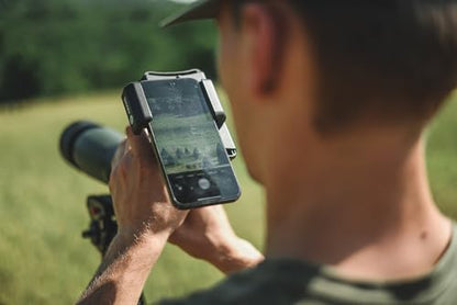Hawke Universal Digi-Scope Smart Phone Adapter – Fits Eyepieces 33–60 mm, Smartphones 2.6–3.7 in Wide, Lightweight ABS Construction