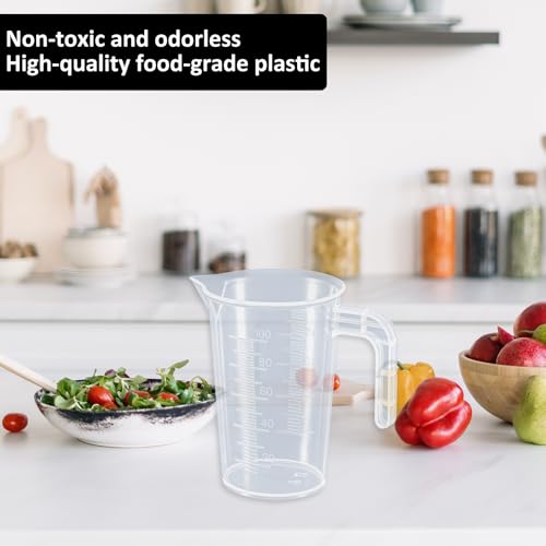 Plastic Measuring Beaker, 4 Pcs Liquid Measuring Cups, 100 ml Unbreakable Graduated Beakers with Handle and Spout, Transparent Clear Precise Markings for Kitchen Baking Lab Restaurant Use