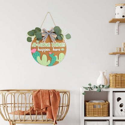 HLNIUC Amazing Things Happen Here Wooden Sign(11”x11”)3D Round Desert Cactus Door Hanger,Inspirational Classroom Teacher Wreath Hanging Plaque,Cute Cactus Front Door Wood Signs for Preschool Daycare - color: Welcome Classroom