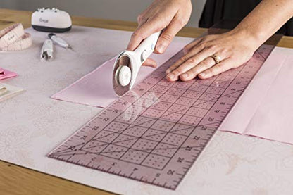 Cricut Rotary Cutter - Rotary Cutter for Fabric, Sewing and Quilting Projects - Compatible for Both Right- and Left-Handed Use - [60mm] - style: 60MM