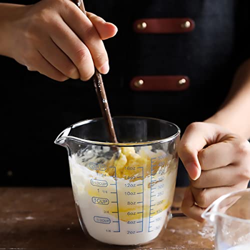 Glass Measuring Cup with Lid, Graduated Beaker Mug with Handle, Light-weight Borosilicate Glass V-Shaped Spout Microwave Safe Scales Cup for Cooking Baking (2cup/16oz/500ml) - size: 16 fl oz