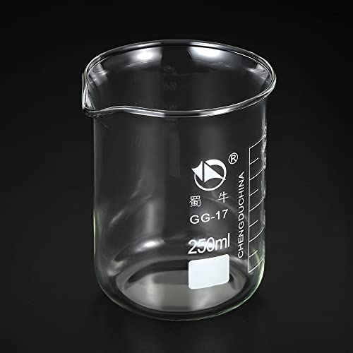 PATIKIL 250ml Low Form Glass Beaker, 3.3 Borosilicate Glass Graduated Printed Scale Measuring Cups with Spout for Kitchen Lab Liquids Transit Boiling - size: 250ml