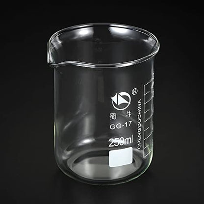 PATIKIL 250ml Low Form Glass Beaker, 3.3 Borosilicate Glass Graduated Printed Scale Measuring Cups with Spout for Kitchen Lab Liquids Transit Boiling - size: 250ml