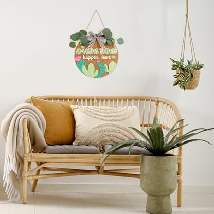 HLNIUC Amazing Things Happen Here Wooden Sign(11”x11”)3D Round Desert Cactus Door Hanger,Inspirational Classroom Teacher Wreath Hanging Plaque,Cute Cactus Front Door Wood Signs for Preschool Daycare - color: Welcome Classroom