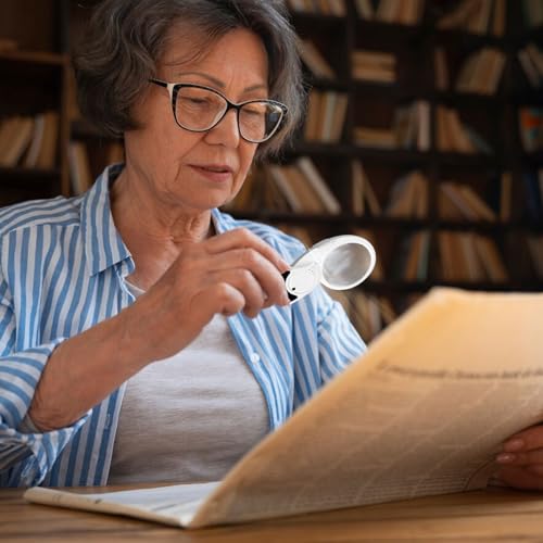 Magnifying Glass with Light, 5X Pocket Magnifier, Lightweight LED Illuminated Magnifying Glass for Reading, Macular Degeneration, Inspection, Jewellery, Coins, Hobbies & Crafts