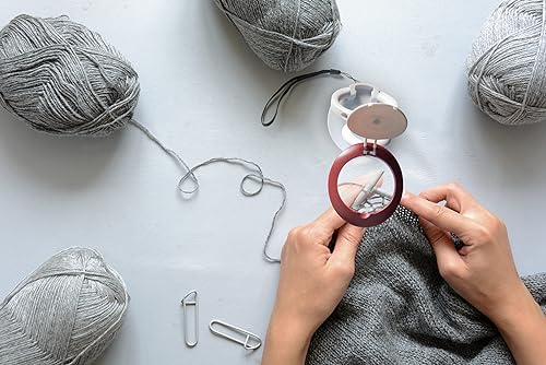Daylight Company Yoyo Magnifier