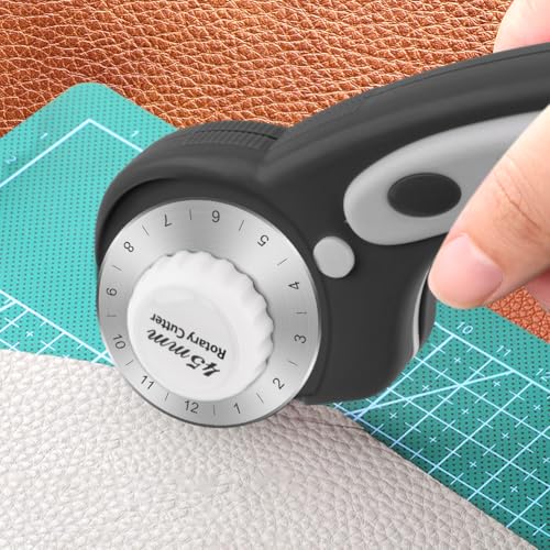 45mm Rotary Cutter with 10 Extra Replacement Blades, with Safety Lock - color: Black
