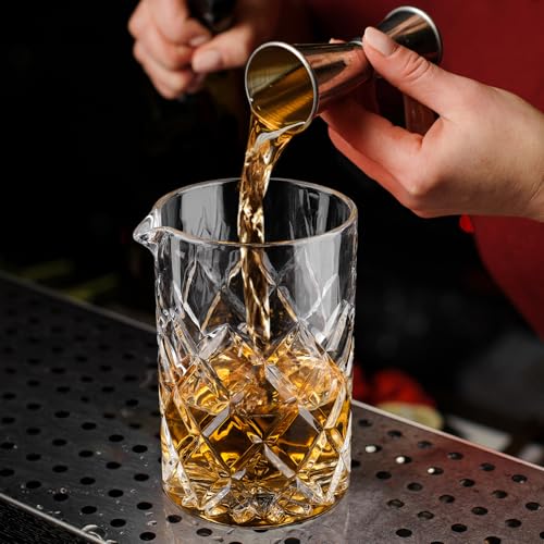 Cocktail Mixing Glass, 18.5oz Crystal Mixing Glass, Thick Bottom Bar Stiring Glasses, Bartender Mixing Jug for Manhattan, Martini, Whiskey - color: Transparent, size: 18.5 Ounces
