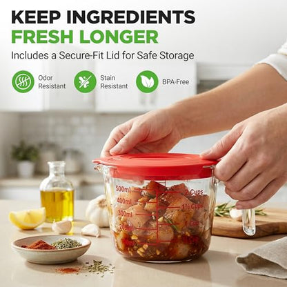 NutriChef 2 Cups Glass Measuring Cup with Lid (19 oz) - Heat-Resistant Borosilicate Liquid Measure Cup with Easy-Read Scale for Cooking, Baking and Food Storage, Dishwasher and Freezer Safe - size: 2 cup with lid