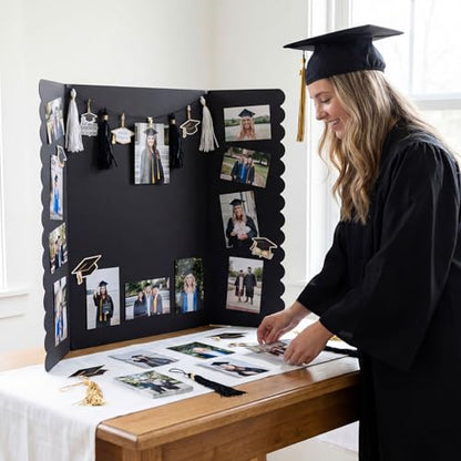 Mooliwe 21" X 14" 4 Pack Scalloped Trifold Poster Board, Black White - color: Black White, size: 21" X 14"