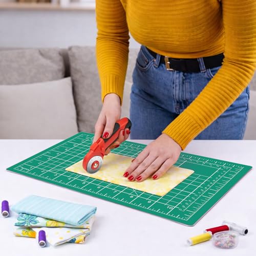 DIYSELF 8in×6in Cutting Mat, A5 Cutting Mat for Sewing, Fabric Craft Mat - color: Green, size: 8"L x 6"W