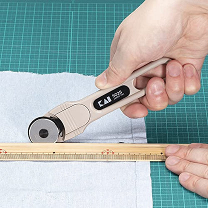 KAI Rotary Cutter 28 mm - size: 28mm