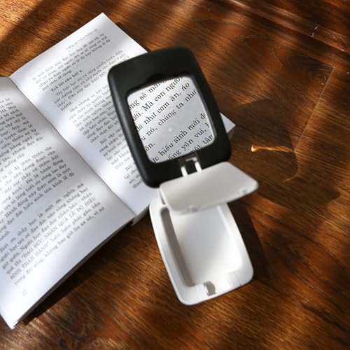 BuleVina Pocket Magnifying Glass with Light and Stand, Small 3X Magnifying Lamp, Portable 2-in-1 LED Lighted Desk Magnifier Visor Folding, Craft Light Lamp for Close Work Reading Repair Crafts Hobby