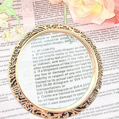 YYHSND 10X Magnifying Glass Necklace Magnifier Necklace Pendant Optical Magnifier with Chain Necklace for Library, Reading, Zooming and Jewelry (Color : Gold) - color: Gold
